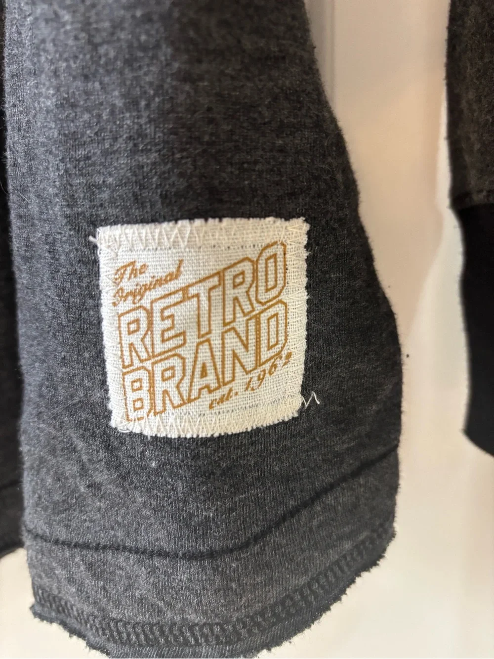 Retro Brand Men's Charcoal Gray Crewneck with LA Kings Shield